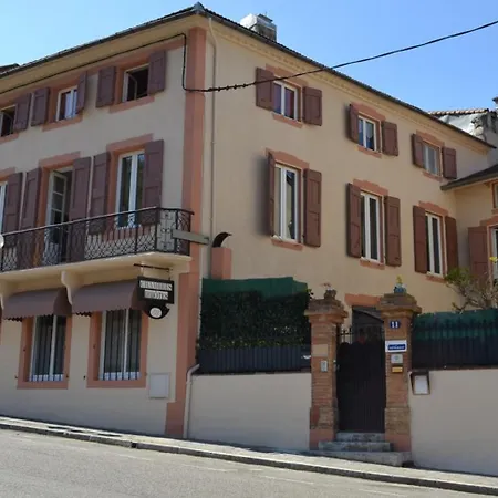 D'hotes Belle Occitane לינה וארוחת בוקר